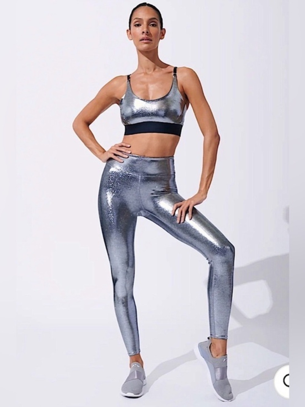 SET Heroine Sport MARVEL LEGGING/SPORTS BRA - SILVER  [PLATINUM] size M
